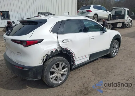 2021 Mazda Cx-30 Premium z USA, uszkodzony, nr VIN 3MVDMBDM8MM216520